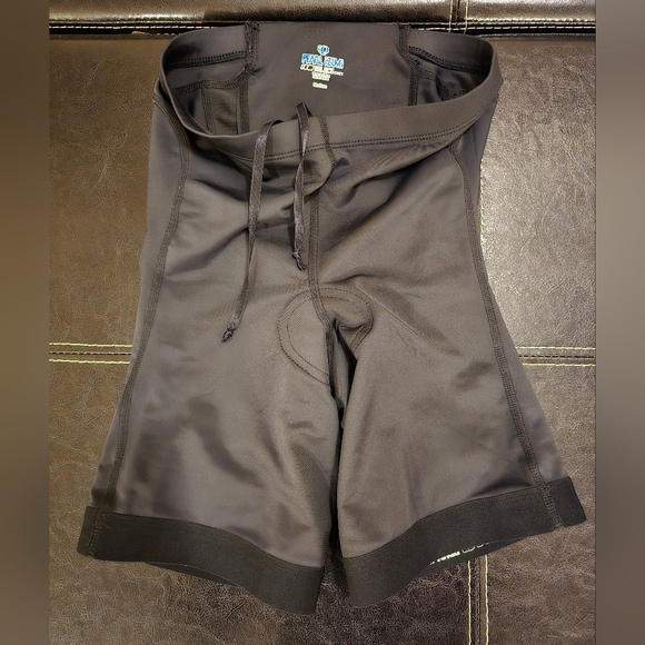 Pearl iZumi Interval Cycling Shorts - Picture 2 of 6